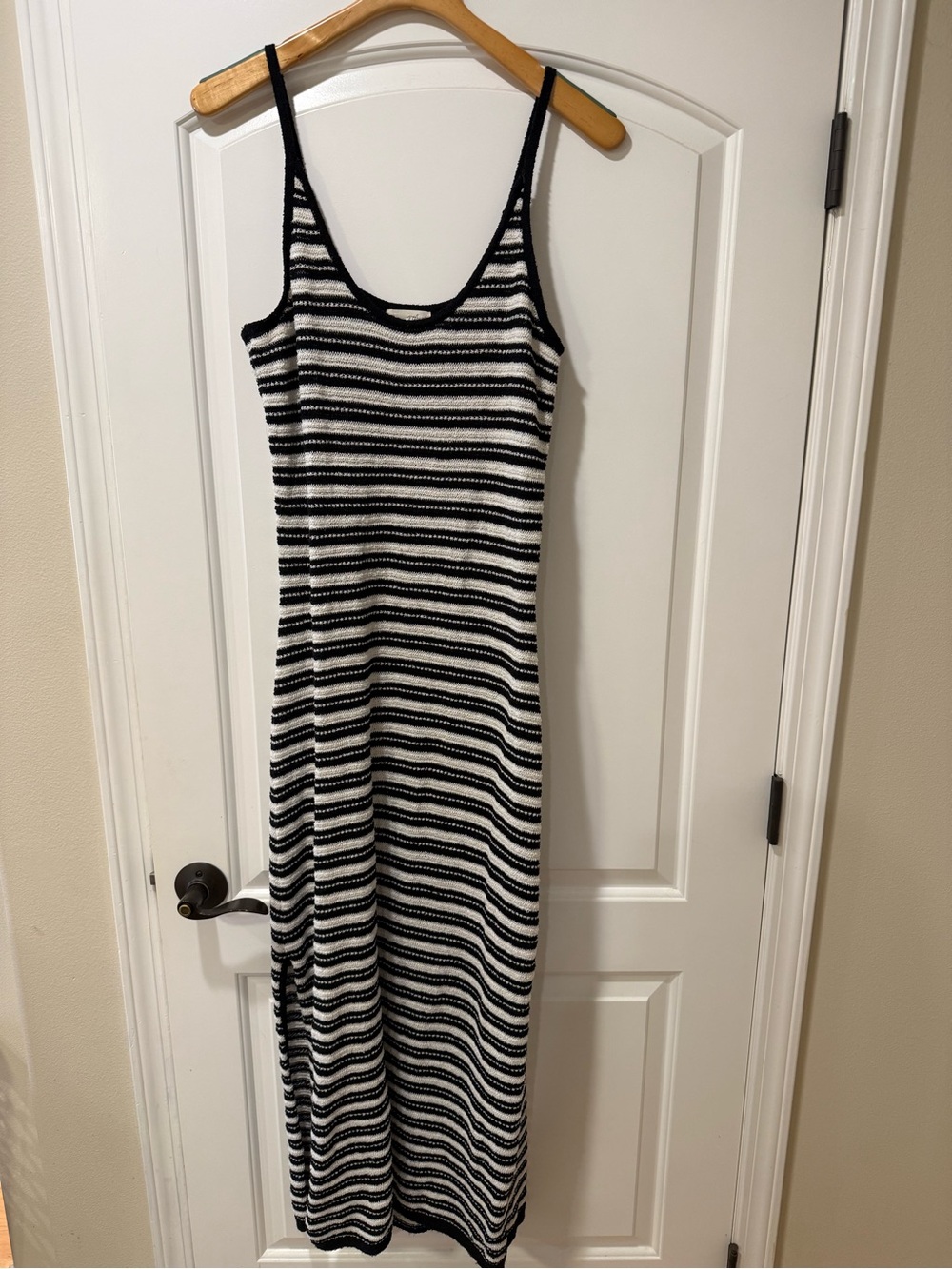 Universal Thread Black & White Striped Sleeveless Maxi Dress